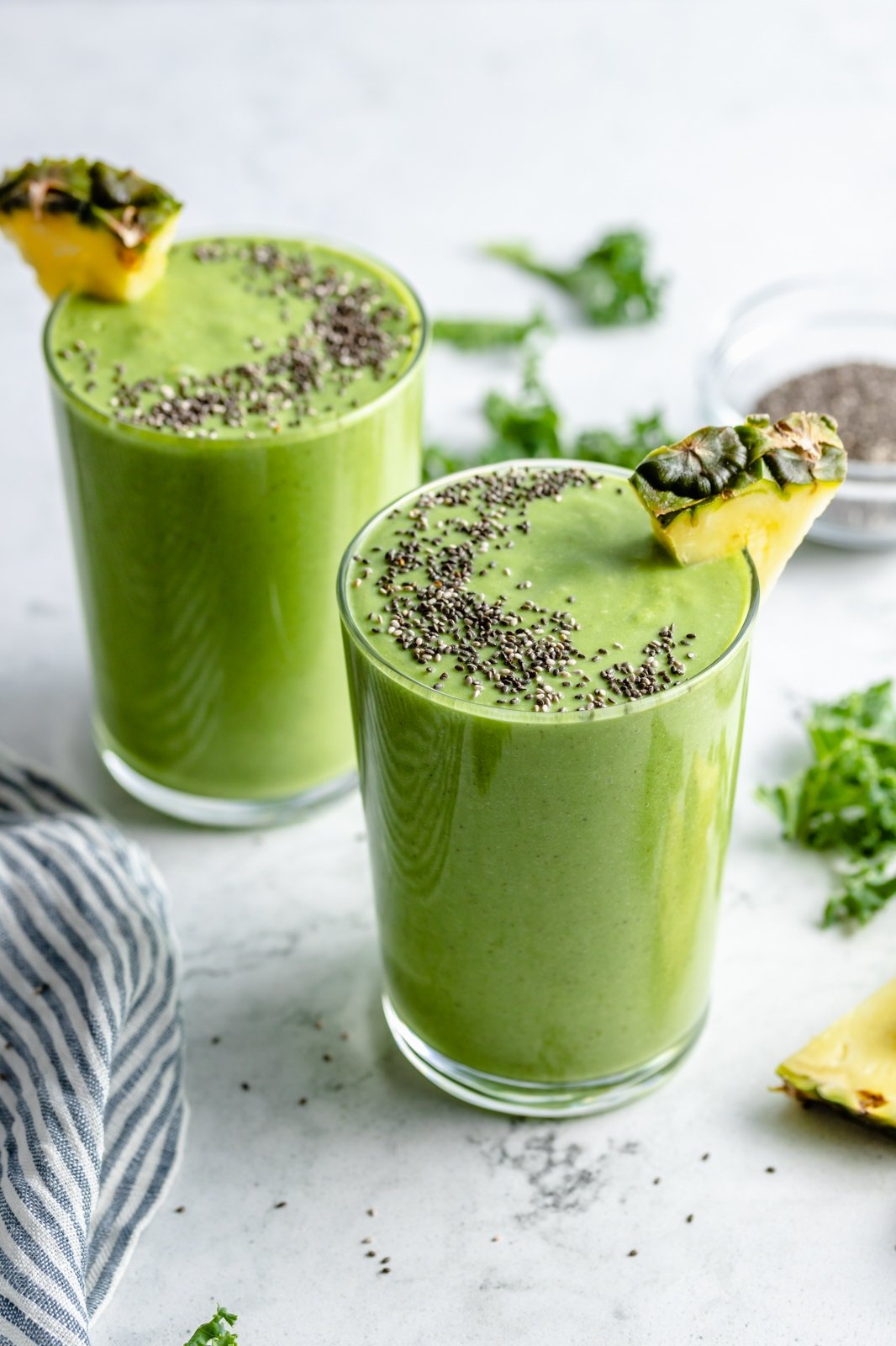 Refreshing Pineapple Kale Smoothie